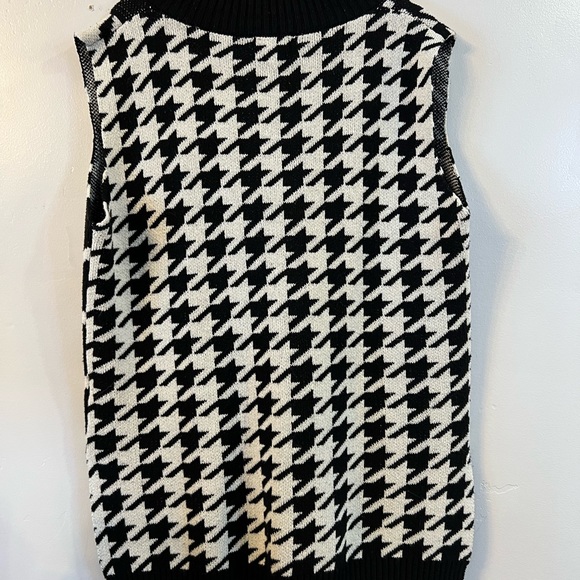 Promesa houndstooth sweater sz. L - Picture 3 of 3